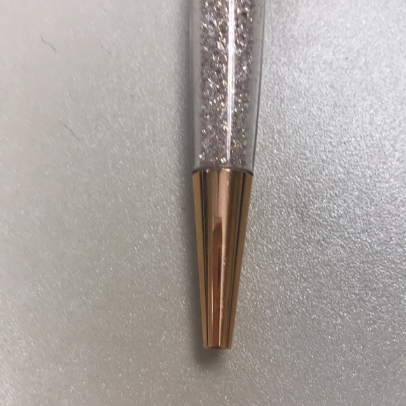 COPY - Swarovski RoseGold Pen - Picture 5 of 5